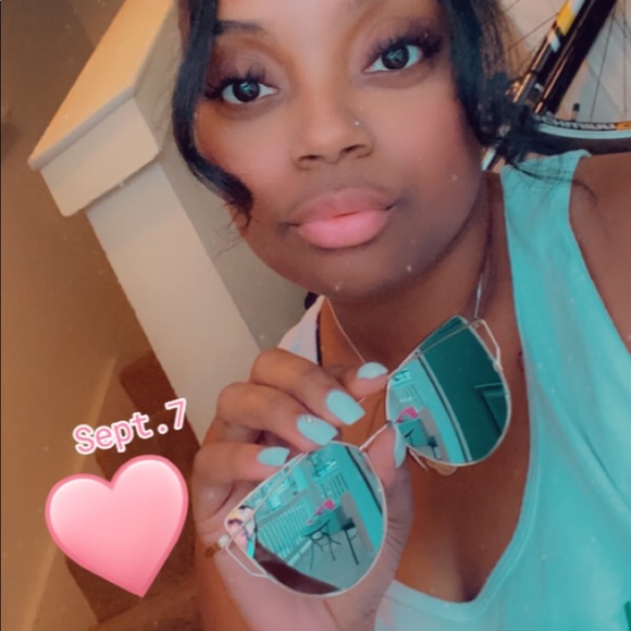 ‼️SOLD‼️🧡SHADES🧡 - Picture 4 of 4